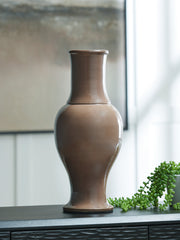 Tampa Furniture Outlet - Ashley Furniture - Tillmer Vase - Vase - A2000908