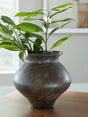 Tampa Furniture Outlet - Ashley Furniture - Laddlow Vase - Vase - A2000912
