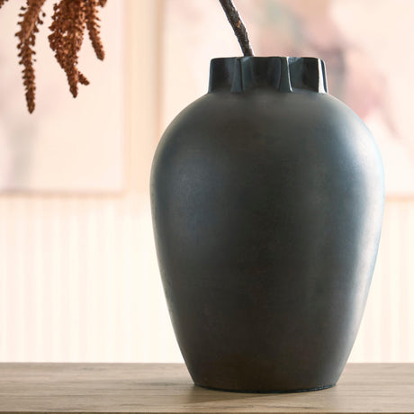 Tampa Furniture Outlet - Ashley Furniture - Kaslett Vase - Vase - A2000950