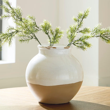 Tampa Furniture Outlet - Ashley Furniture - Vercott Vase - Vase - A2000956