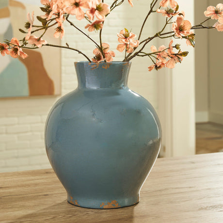 Tampa Furniture Outlet - Ashley Furniture - Giliburgh Vase - Vase - A2000958