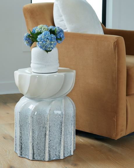 Tampa Furniture Outlet - Ashley Furniture - Michamere Stool - Stool / Gray/Taupe - A3000619