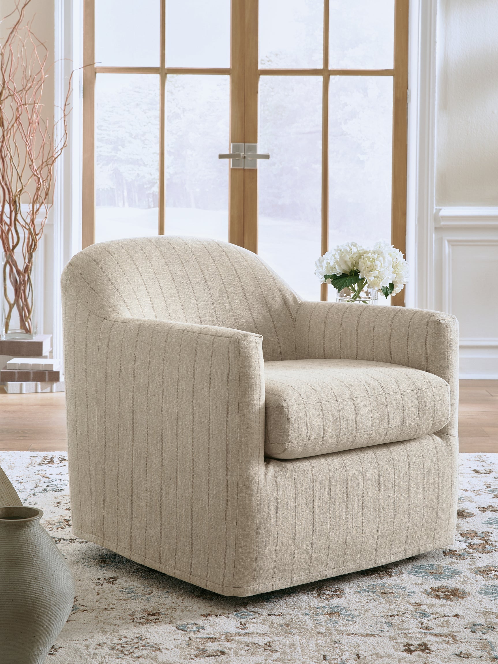 Valwick Swivel Accent Chair - Tampa Furniture Outlet