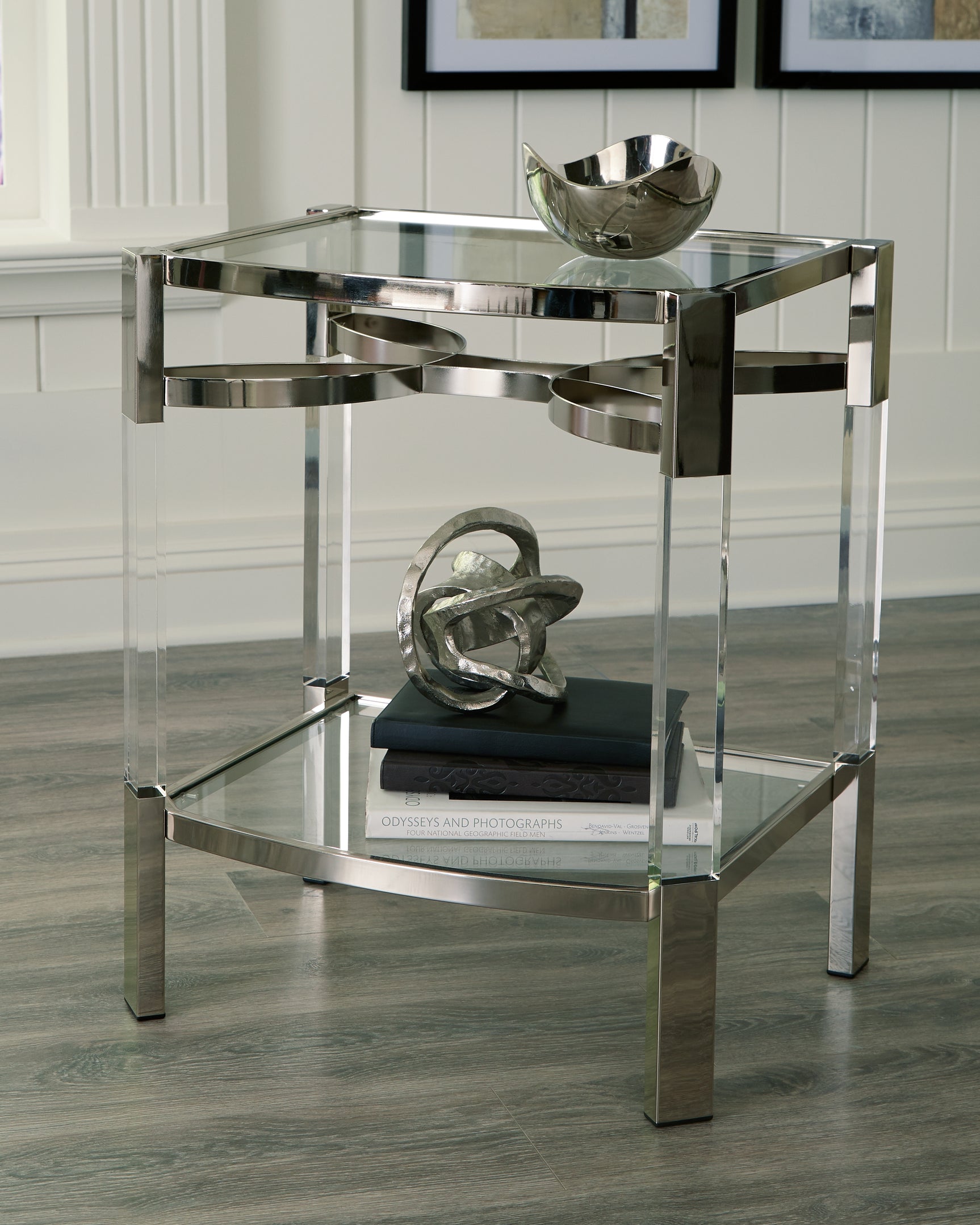 Chaseton Accent Table - Tampa Furniture Outlet
