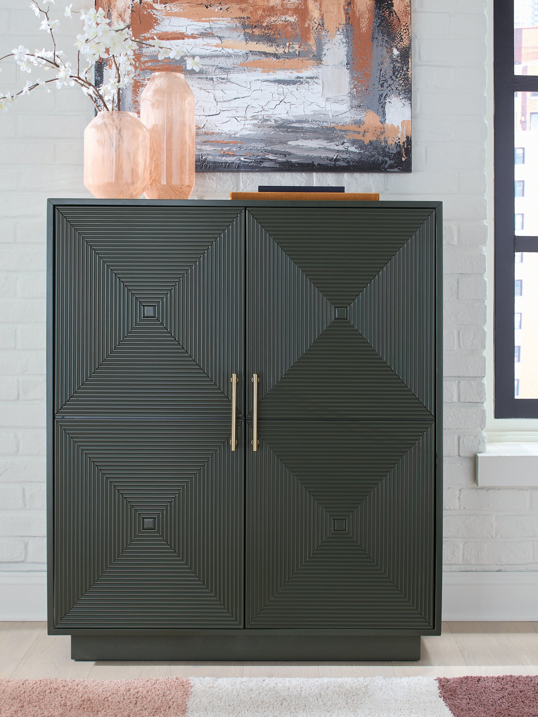 Tampa Furniture Outlet - Ashley Furniture - Geirwood Accent Cabinet - Accent Cabinet / Dark Green - A4000676