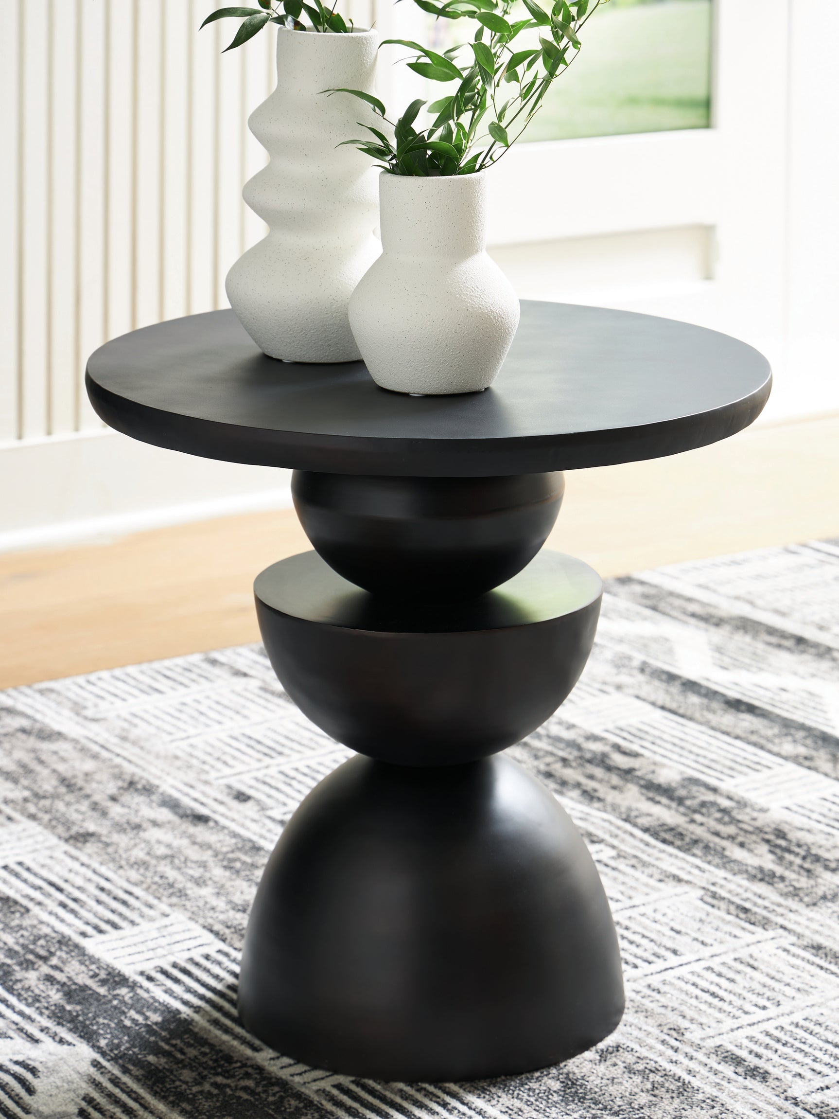 Kurtson Accent Table - Tampa Furniture Outlet