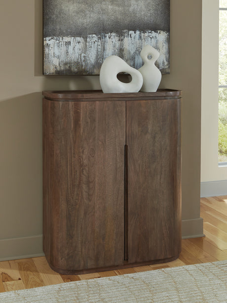Tampa Furniture Outlet - Ashley Furniture - Landermont Bar Cabinet - Bar Cabinet / Medium Brown - A4000697