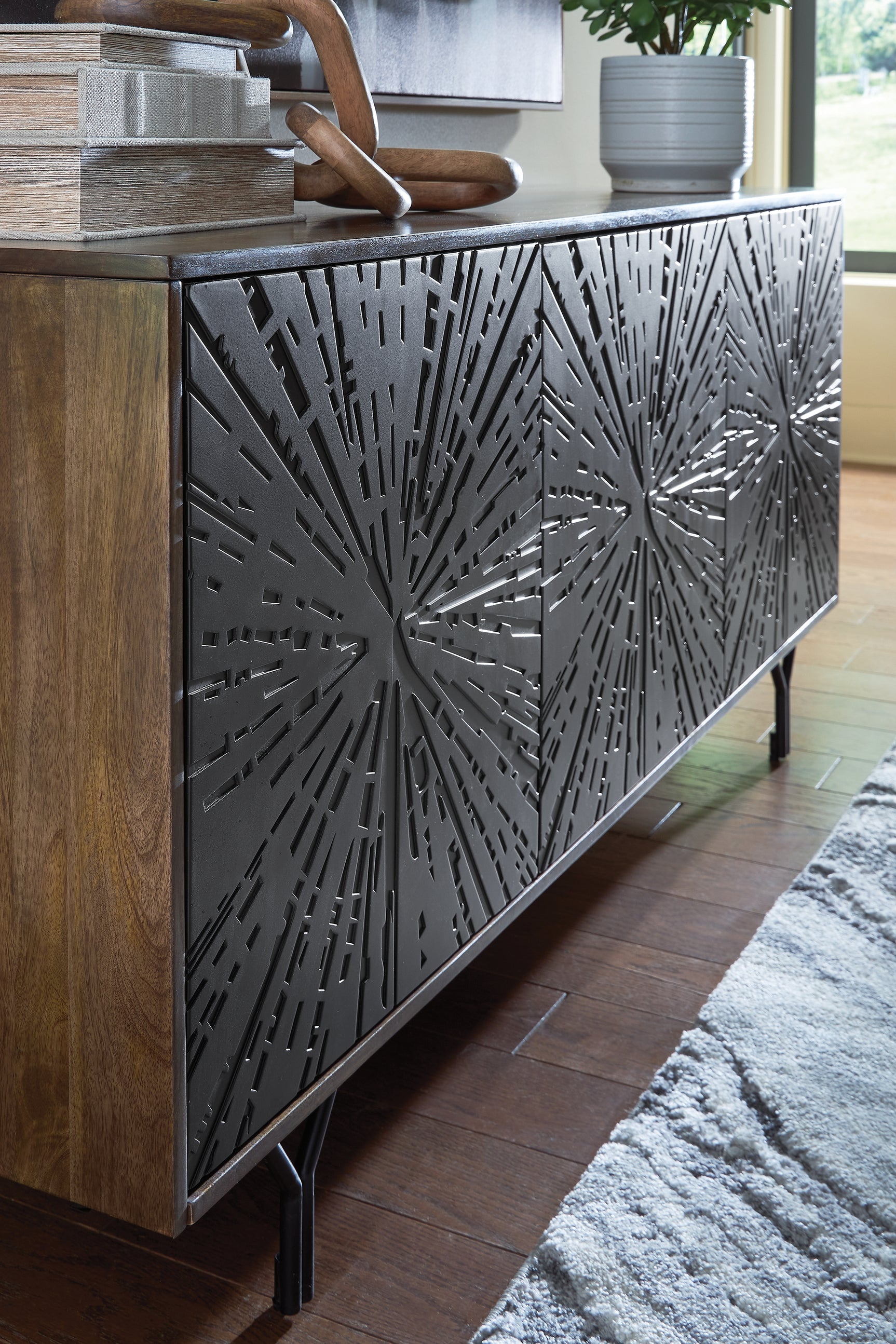 Lavinmont Accent Cabinet - Tampa Furniture Outlet