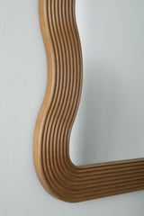Ellisonville Mirror - Tampa Furniture Outlet