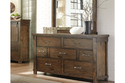 Lakeleigh Dresser and Mirror - Tampa Furniture Outlet