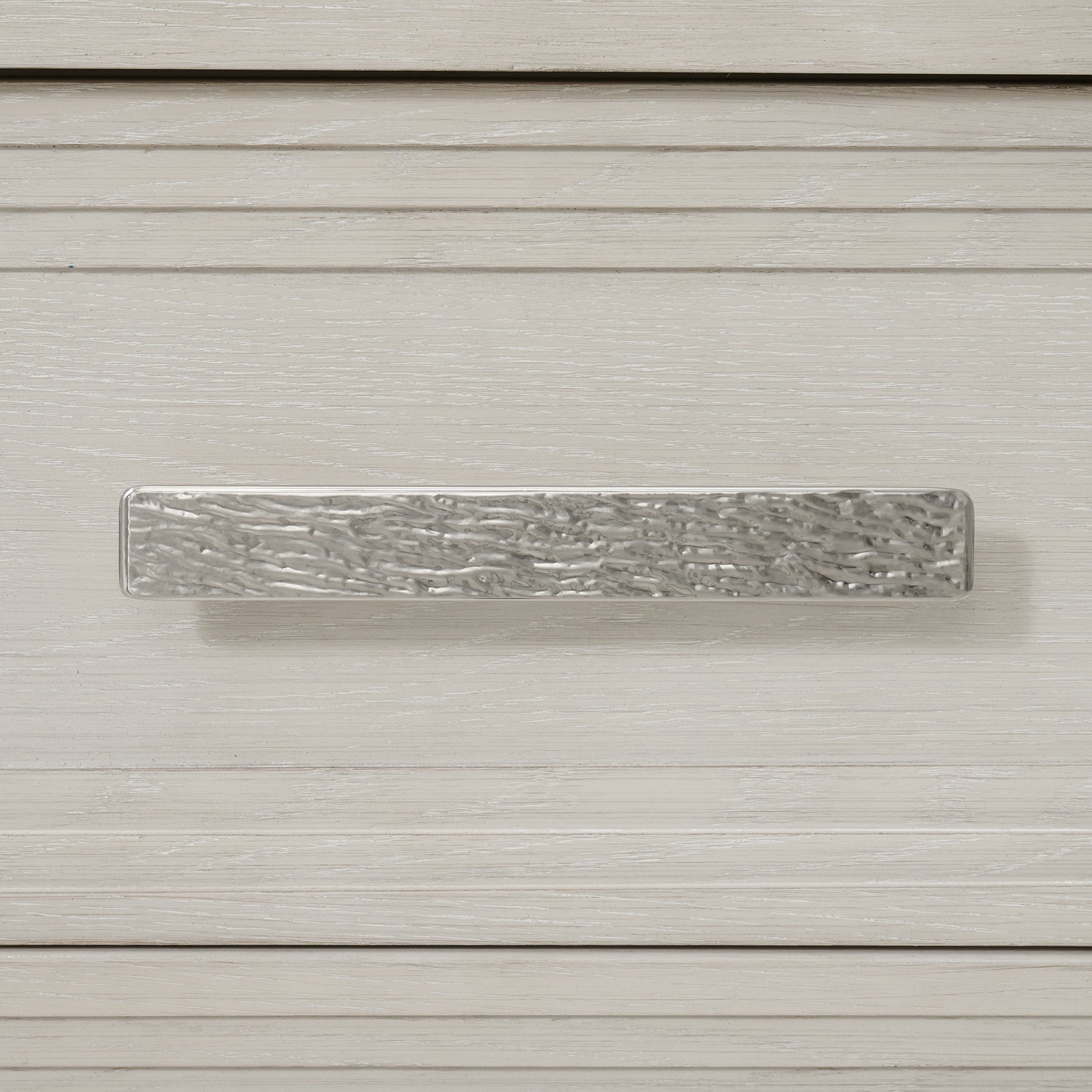 Avalanche Server in Antique White - Tampa Furniture Outlet