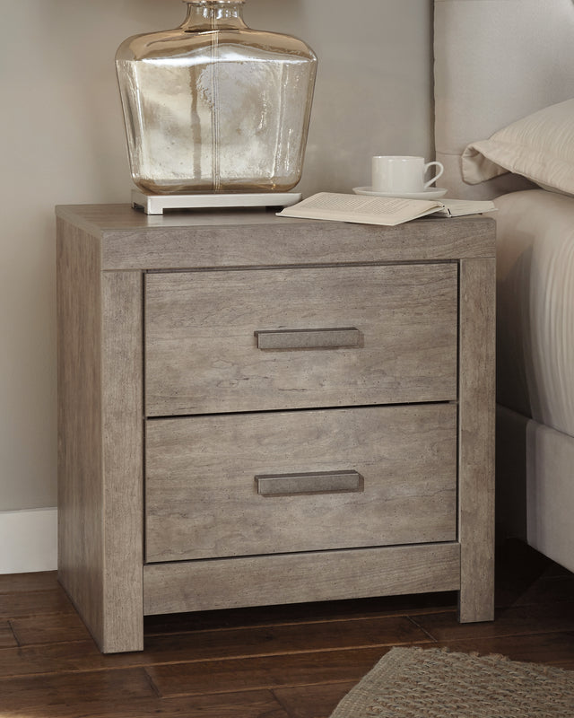 Tampa Furniture Outlet - Ashley Furniture - Culverbach Bedroom - Queen Panel Bed / Gray - B070B8