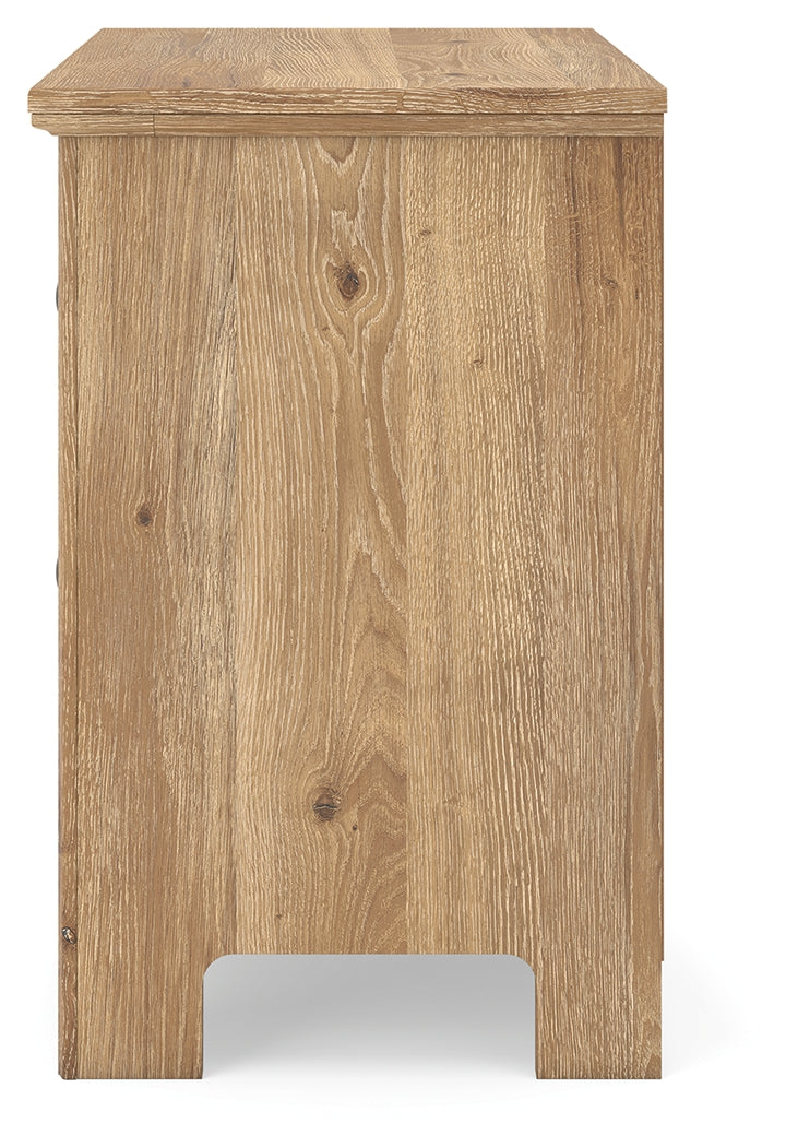 Makidern Bedroom - Tampa Furniture Outlet