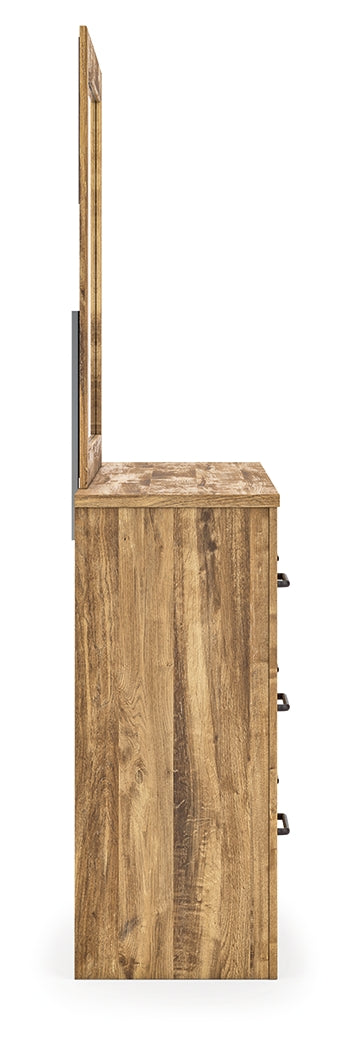 Maystonna Bedroom - Tampa Furniture Outlet