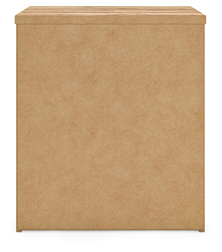 Maystonna Bedroom - Tampa Furniture Outlet