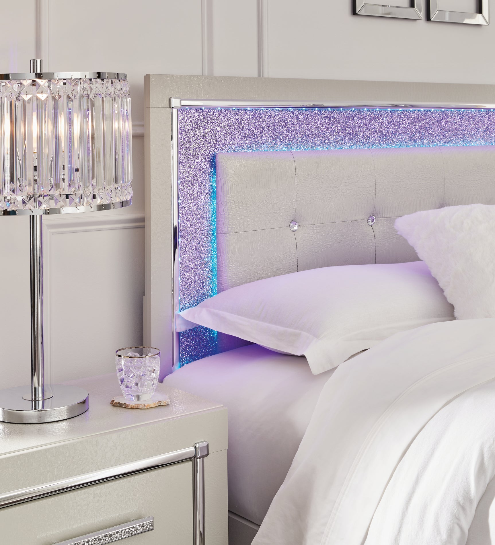 Zyniden Bedroom - Tampa Furniture Outlet