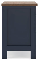 Landocken Queen Panel Bed, Dresser, Mirror and Nightstand - Tampa Furniture Outlet