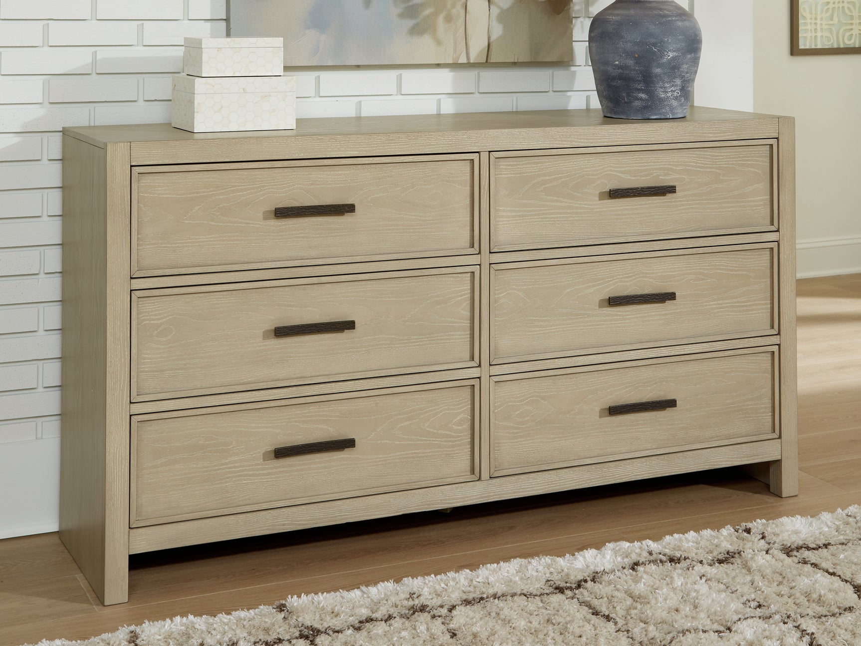 Tampa Furniture Outlet - Ashley Furniture - Calmoro Bedroom - Dresser / Gray - B602-31