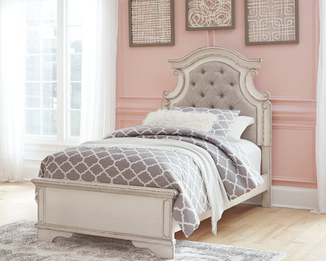 Tampa Furniture Outlet - Ashley Furniture - Realyn Bedroom - Full Panel Bed / Chipped White - B743B14