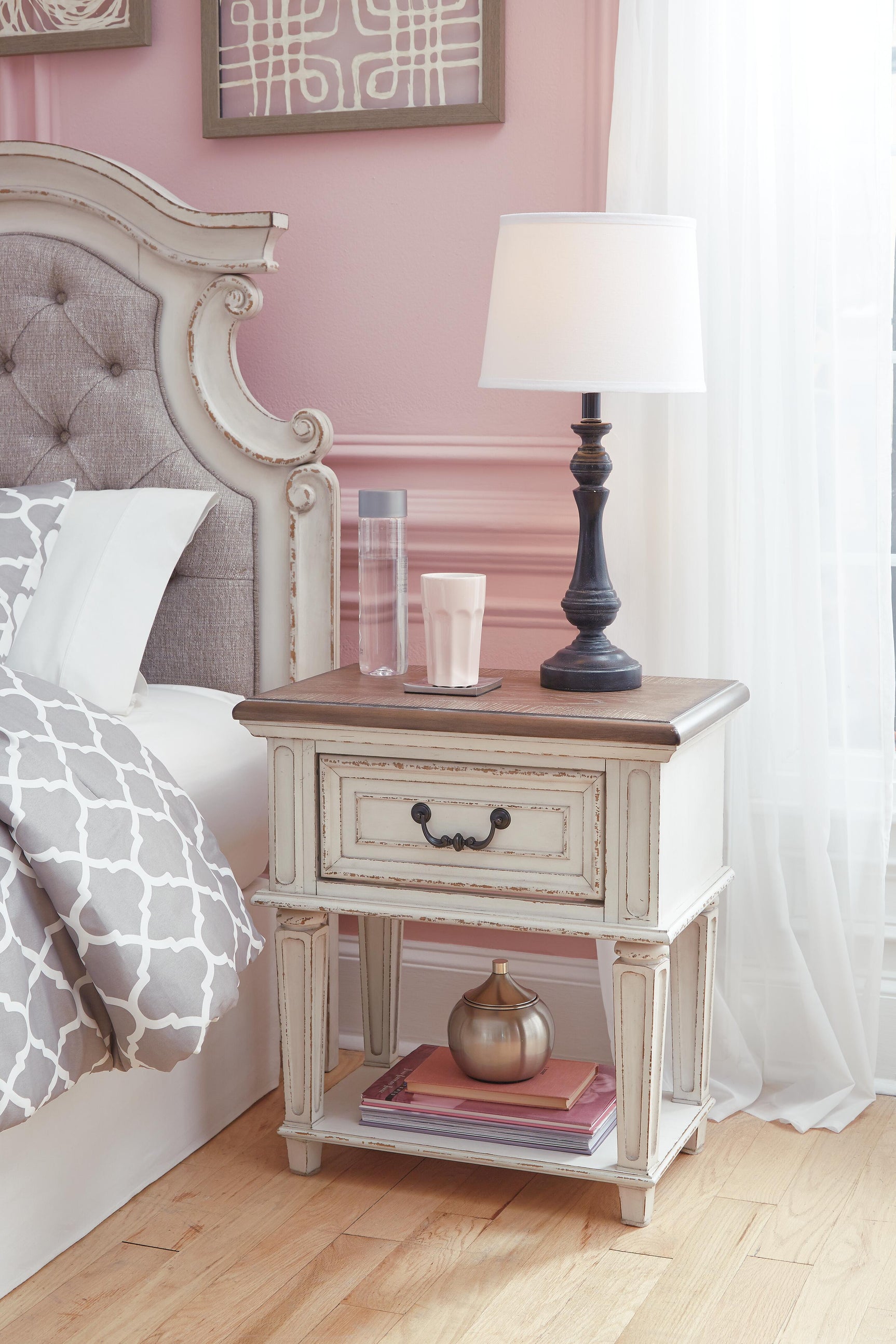 Realyn King Panel Bed, Dresser, Mirror and Nightstand - Tampa Furniture Outlet