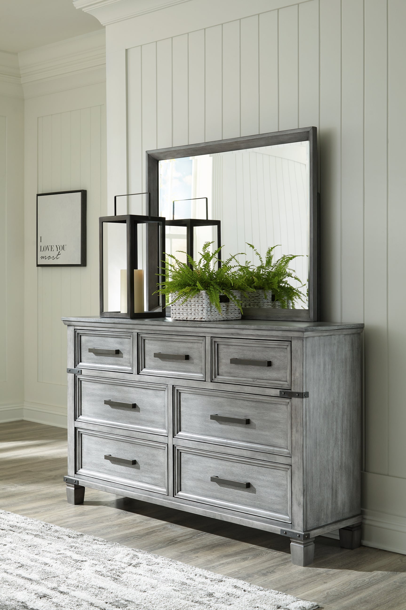 Russelyn Bedroom - Tampa Furniture Outlet