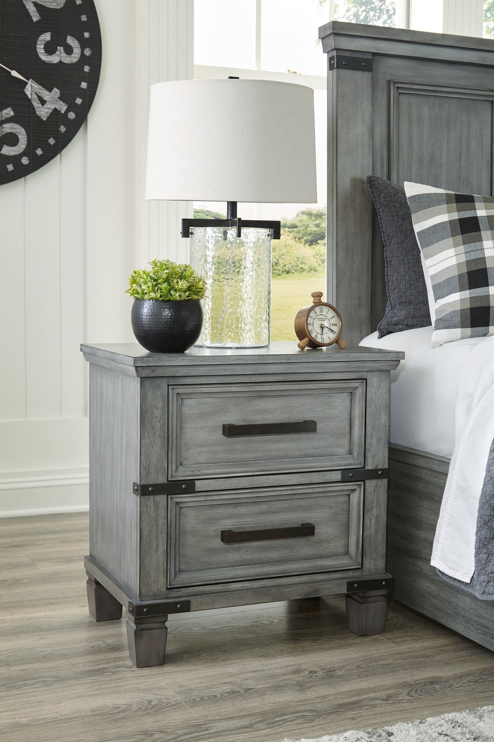 Russelyn Bedroom - Tampa Furniture Outlet