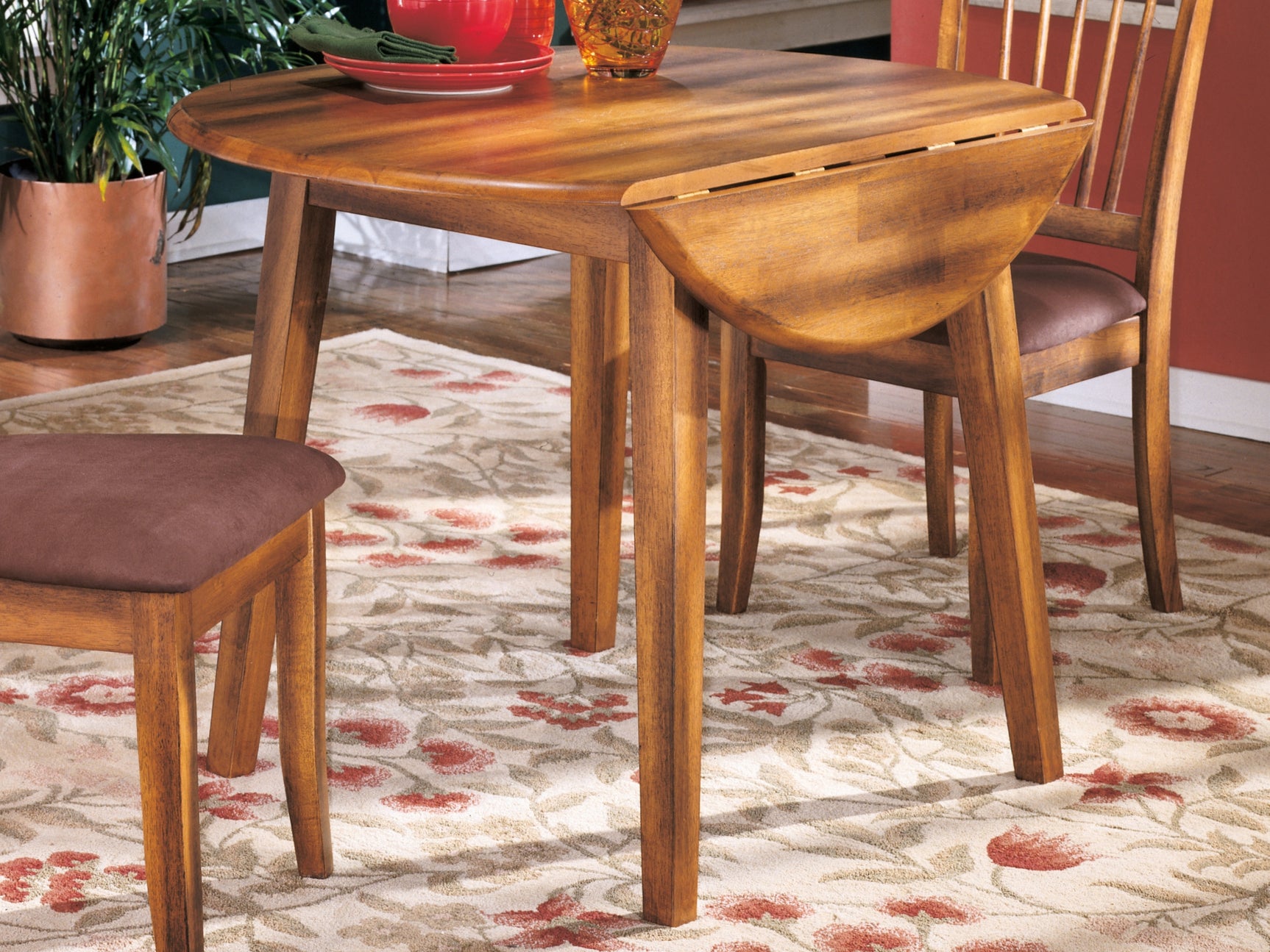 Tampa Furniture Outlet - Ashley Furniture - Berringer Dining Room - Round DRM Drop Leaf Table / Rustic Brown - D199-15