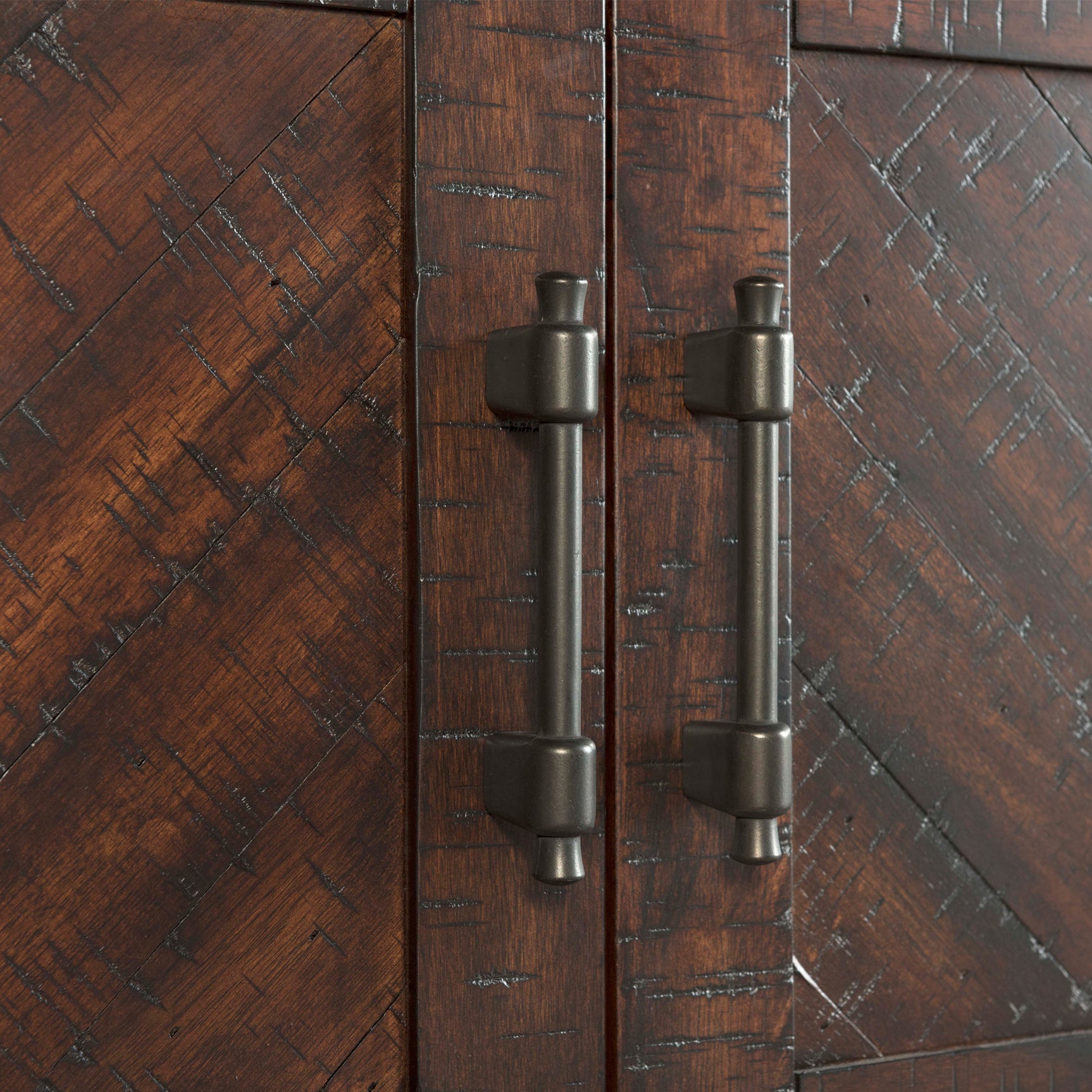 Jax Chest - Tampa Furniture Outlet