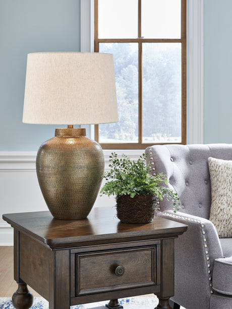 Tampa Furniture Outlet - Ashley Furniture - Madney Lighting - 2-Piece Lamp Set / Antique Gold Finish - L207494X2