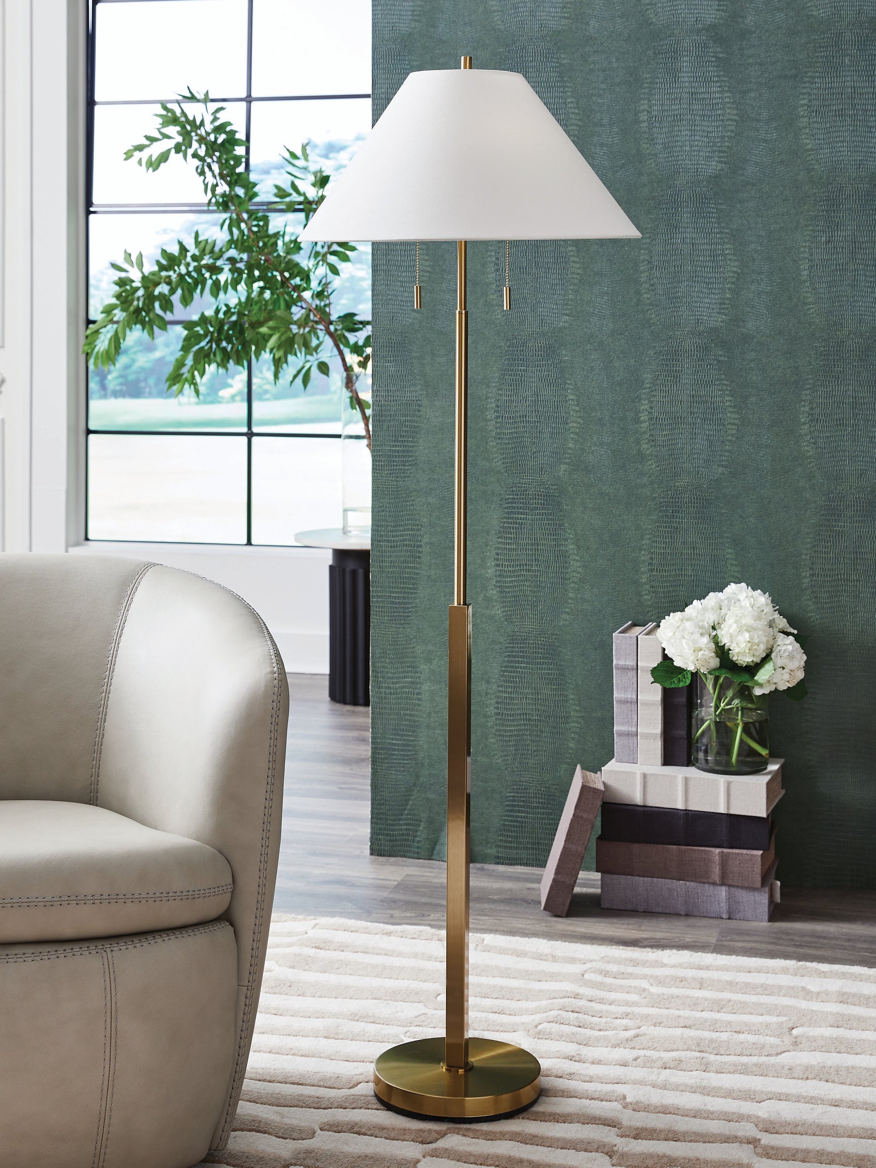 Tampa Furniture Outlet - Ashley Furniture - Haigwood Lighting - Metal Floor Lamp (1/CN) / Gold Finish - L208471