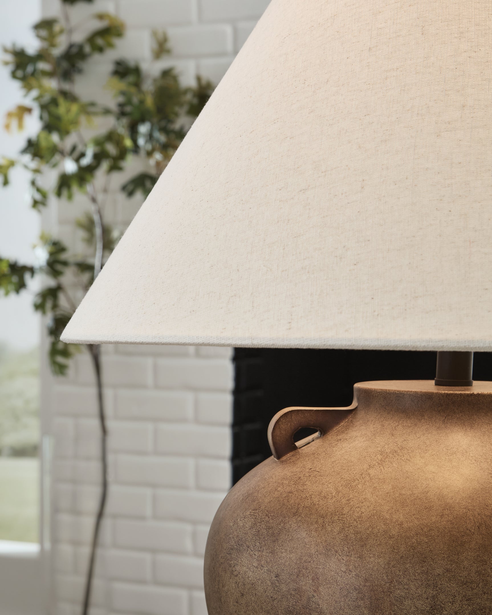 Ferrilby Lighting - Tampa Furniture Outlet