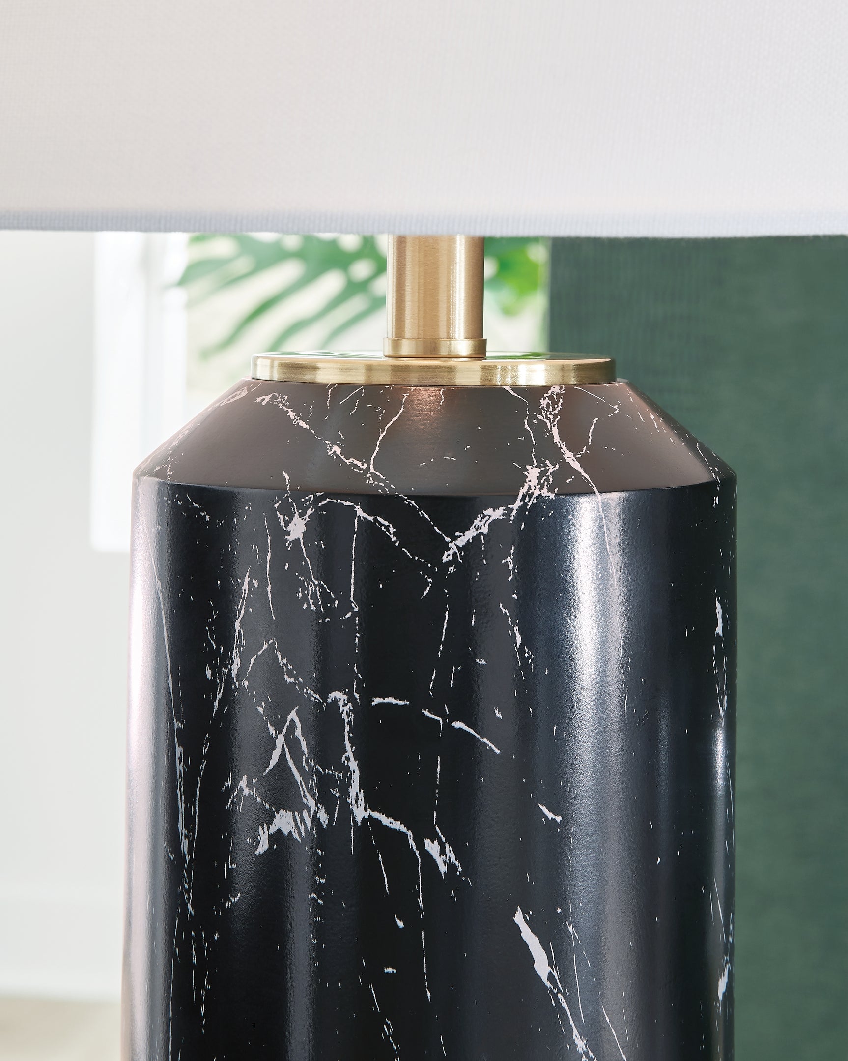 Hanzila Lighting - Tampa Furniture Outlet