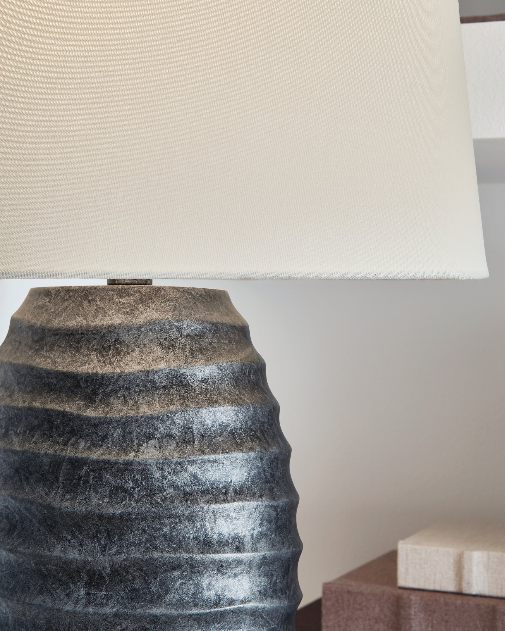 Caronick Lighting - Tampa Furniture Outlet