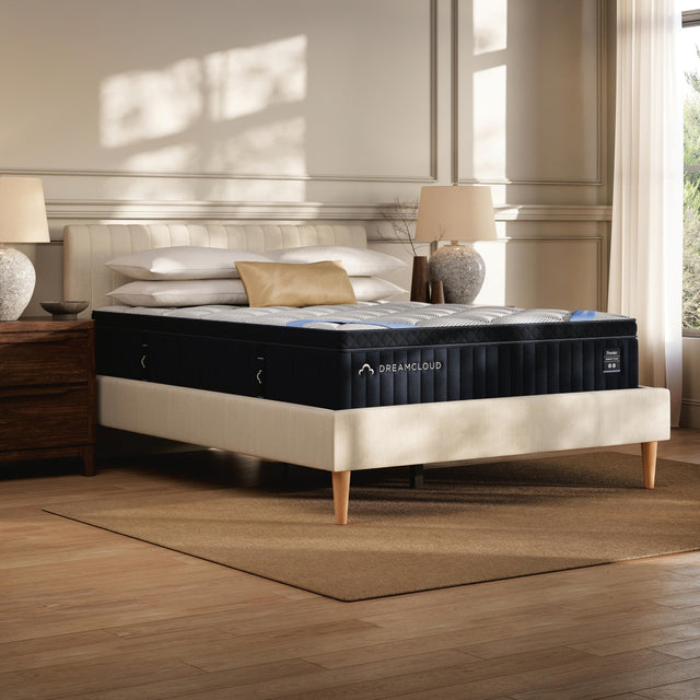 Tampa Furniture Outlet - Ashley Furniture - Dreamcloud Premier Memory Foam Mattresses - Queen - M12131