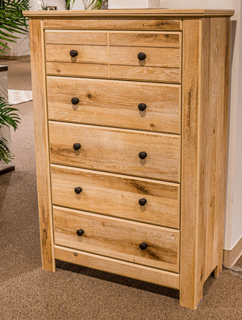 Makidern Bedroom - Tampa Furniture Outlet