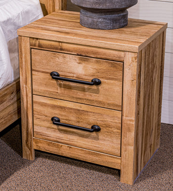 Maystonna Bedroom - Tampa Furniture Outlet