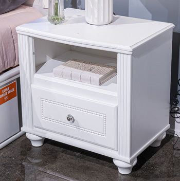 Kozlani Bedroom - Tampa Furniture Outlet