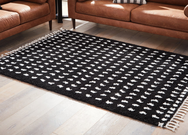 Tampa Furniture Outlet - Ashley Furniture - Minston Rug - 8' x 10' Rug / Black/White - R405951