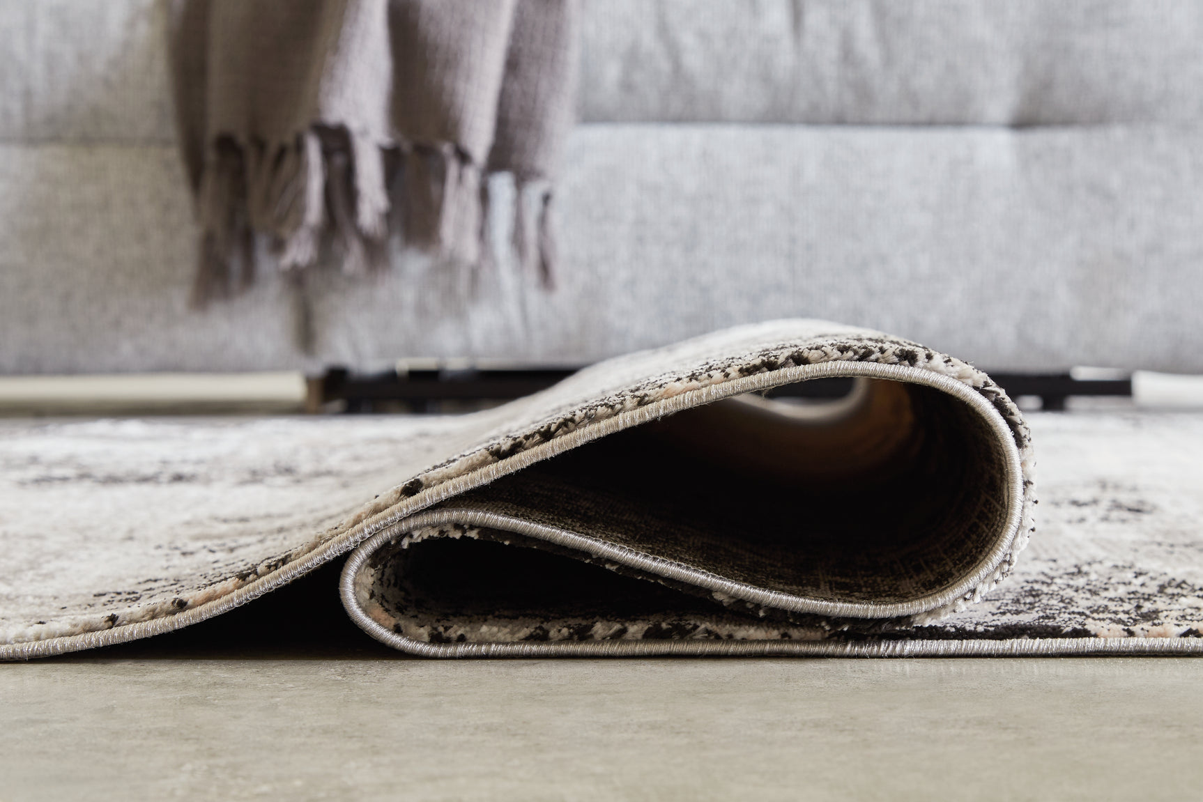 Langwell Rug - Tampa Furniture Outlet