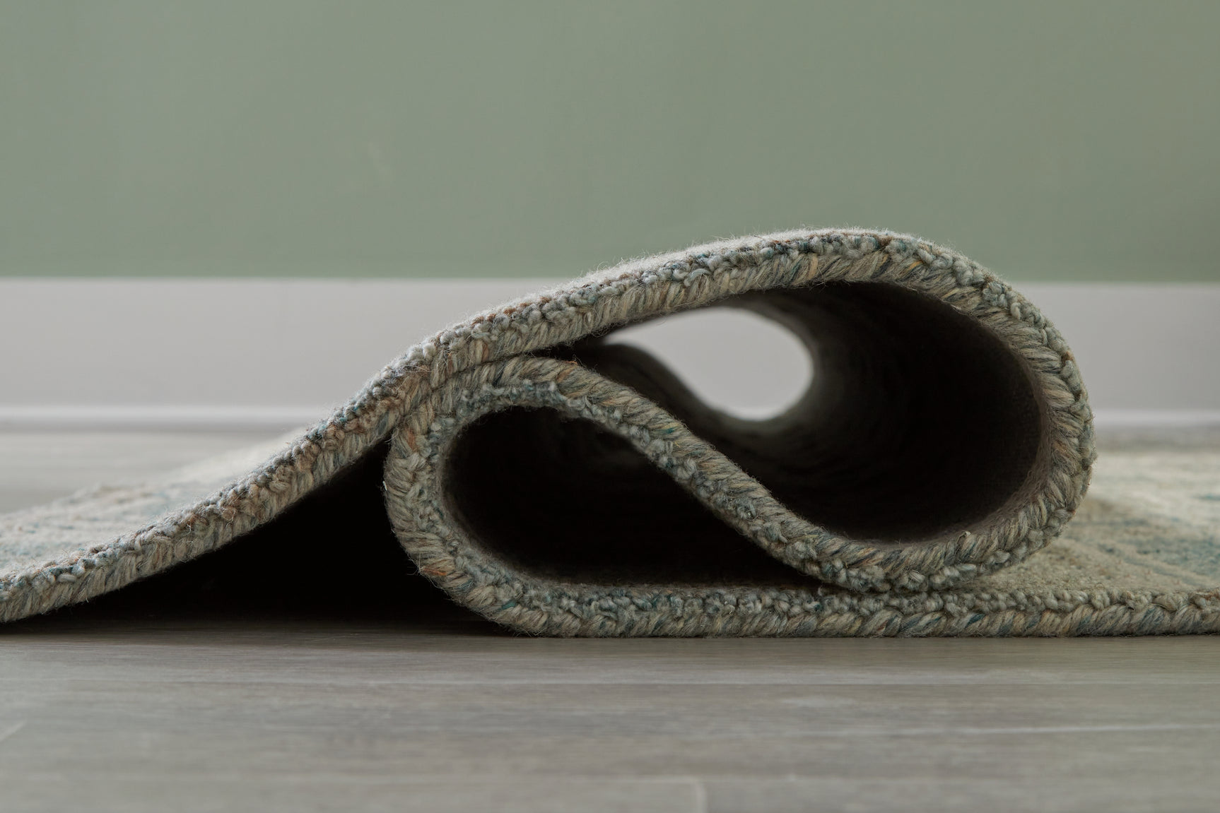 Jossland Rug - Tampa Furniture Outlet