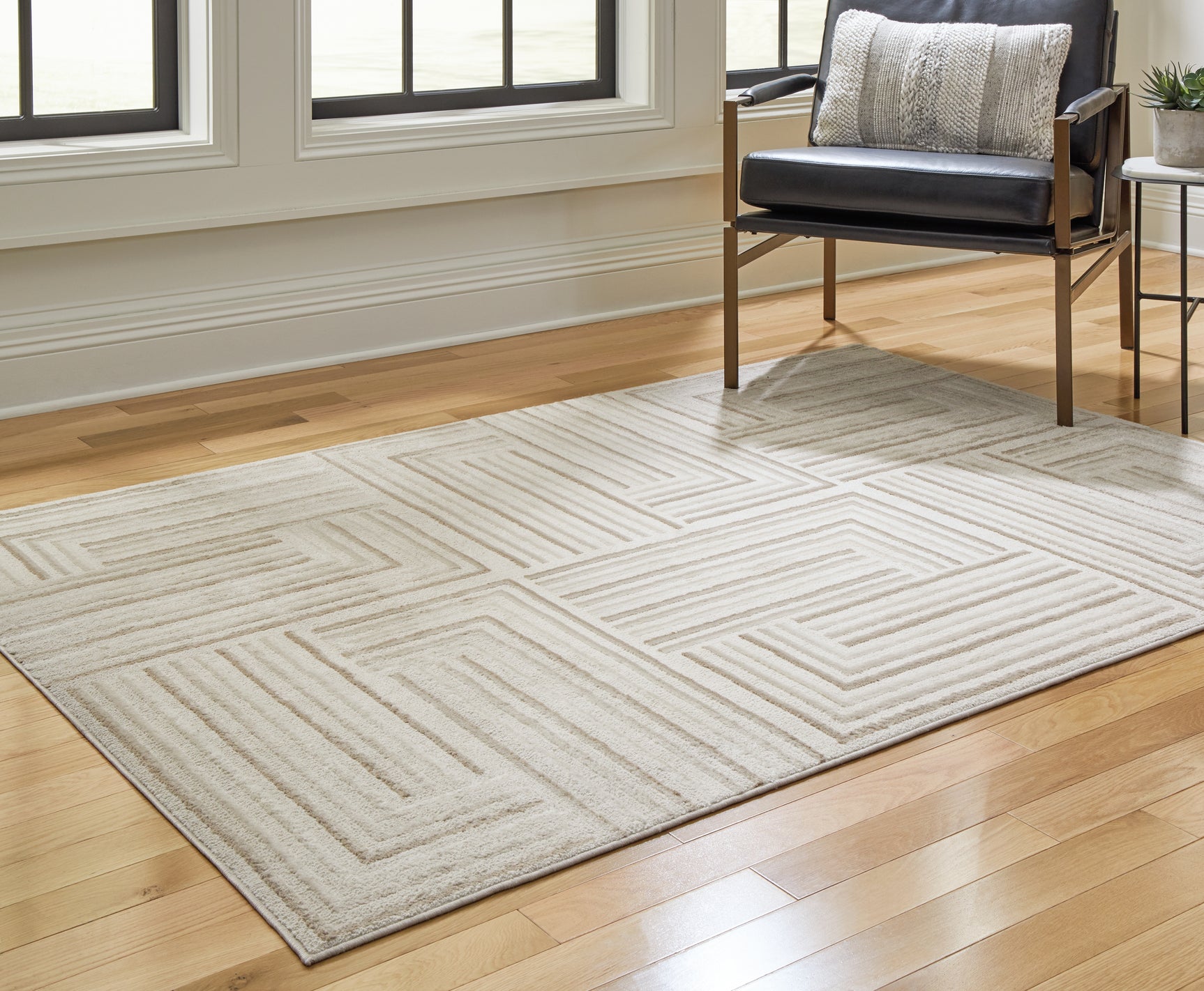 Darmondard Rug - Tampa Furniture Outlet
