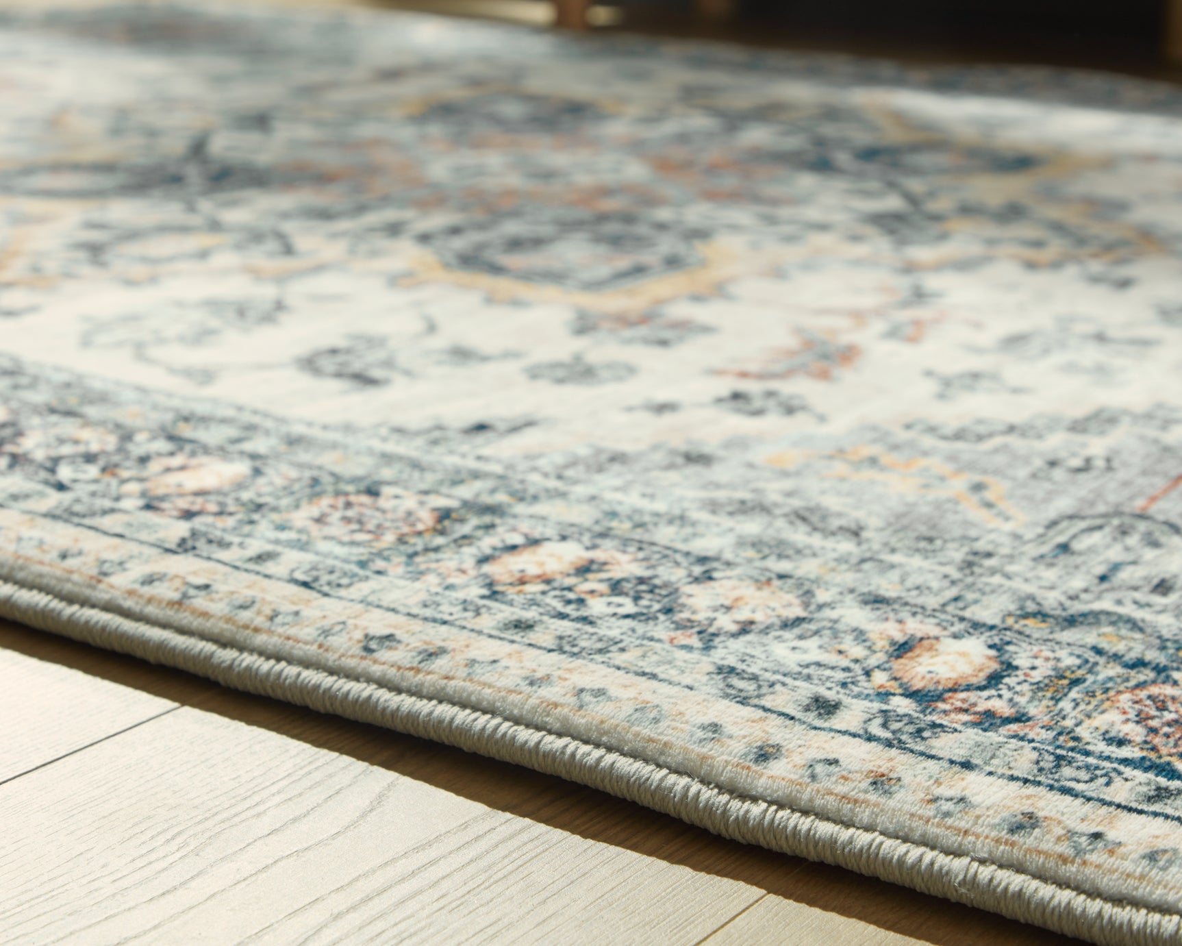 Wallney Rug - Tampa Furniture Outlet