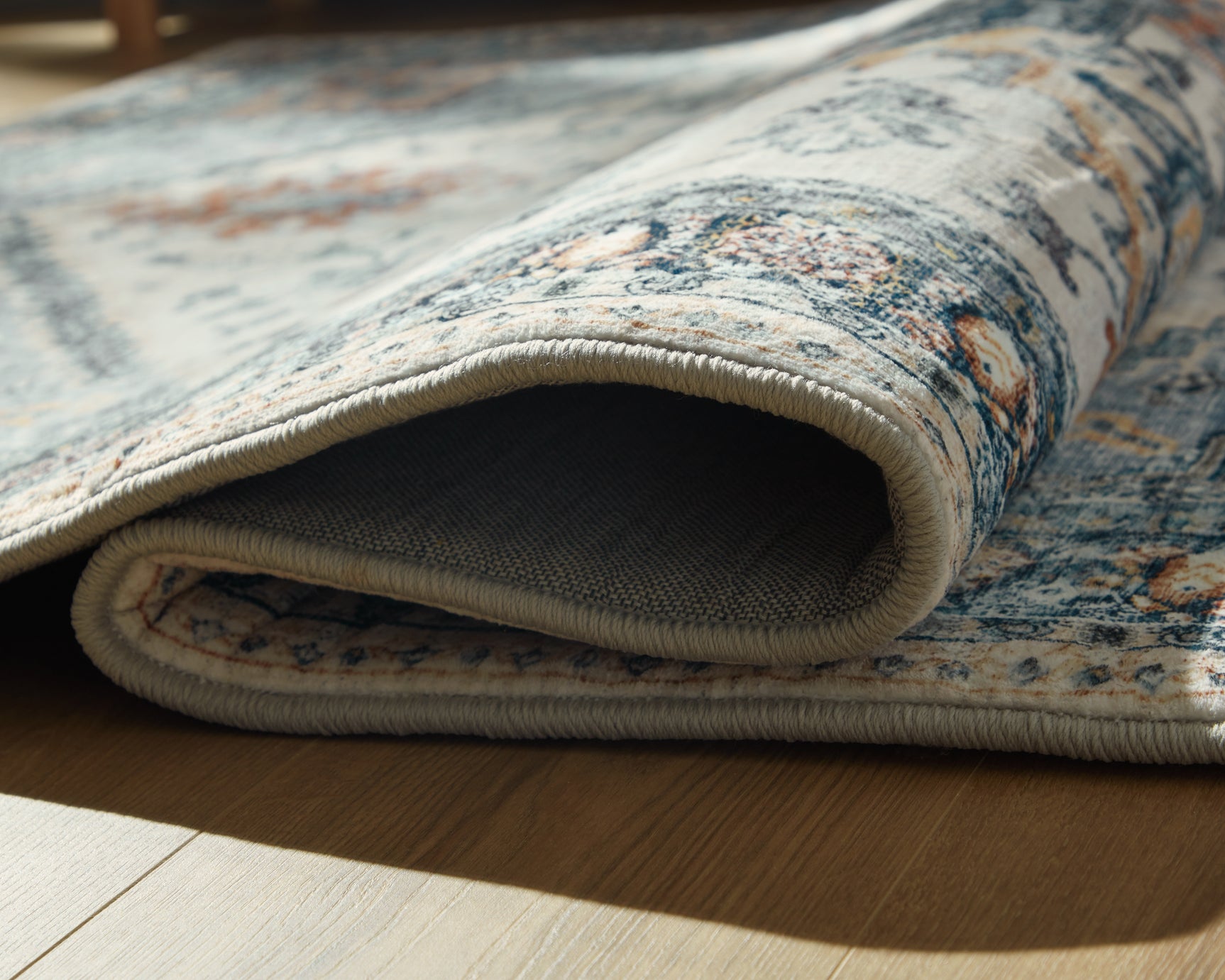 Wallney Rug - Tampa Furniture Outlet