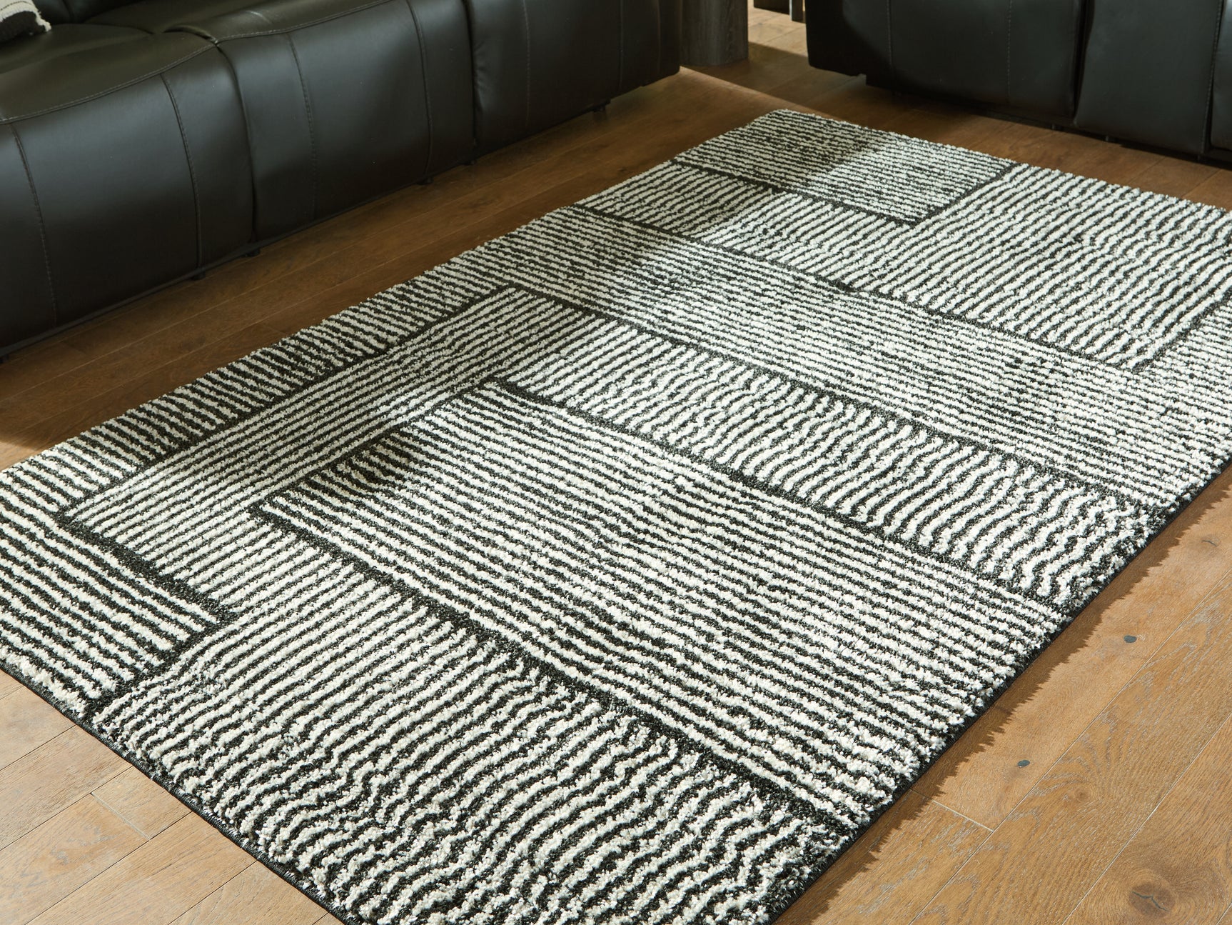 Kurtmen Rug - Tampa Furniture Outlet