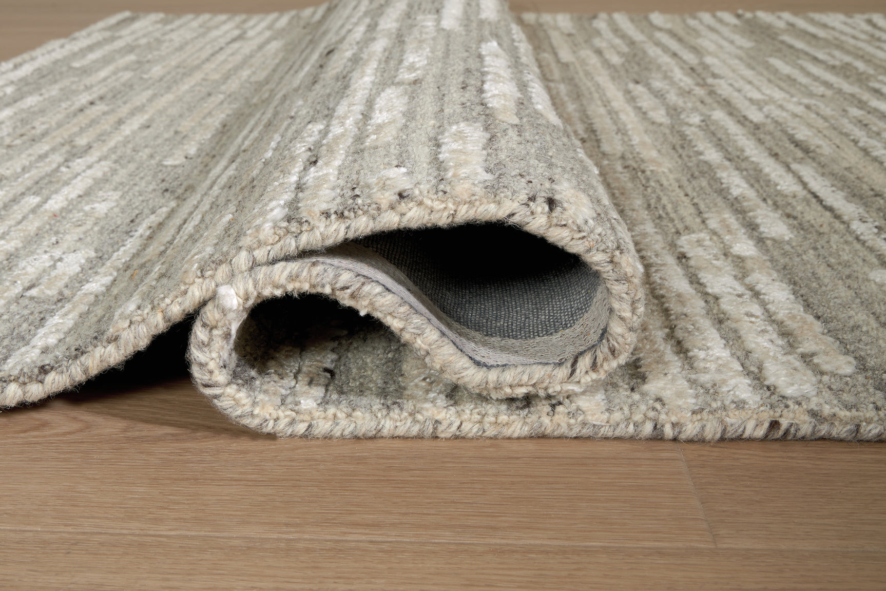 Eljory Rug - Tampa Furniture Outlet