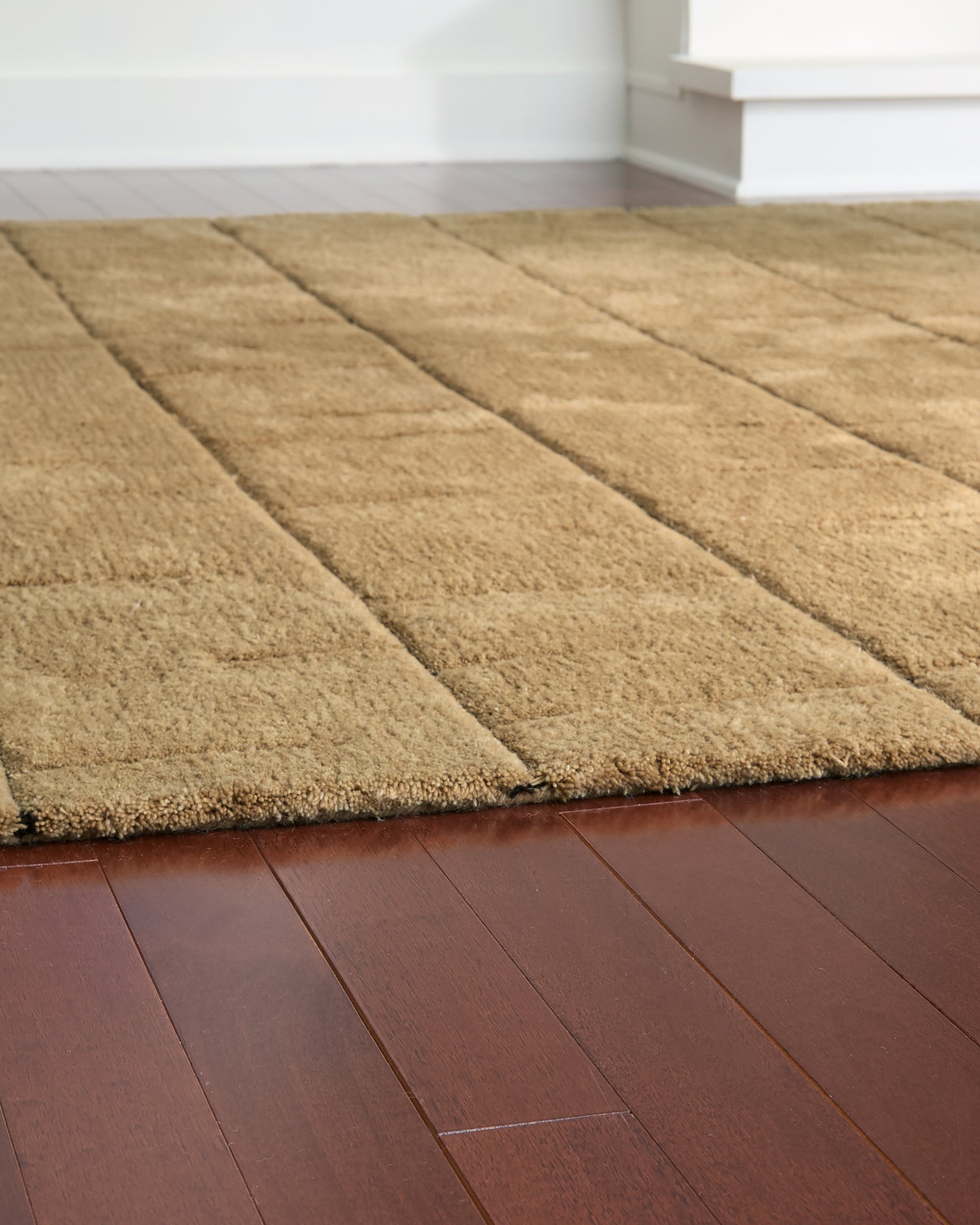 Luzmont Rug - Tampa Furniture Outlet