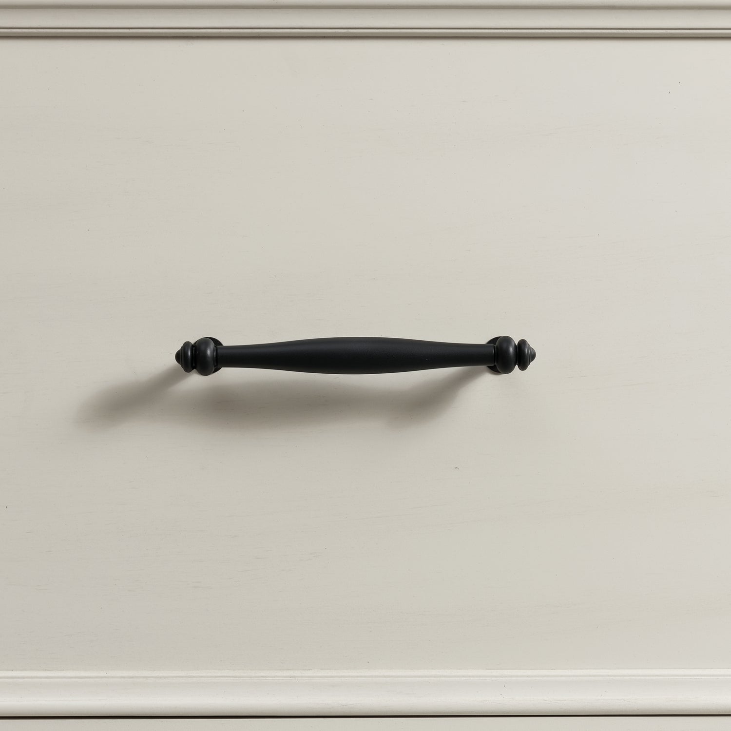 Slater King Bed in Antique White - Tampa Furniture Outlet