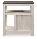 Fendenmore Chairside End Table - Tampa Furniture Outlet