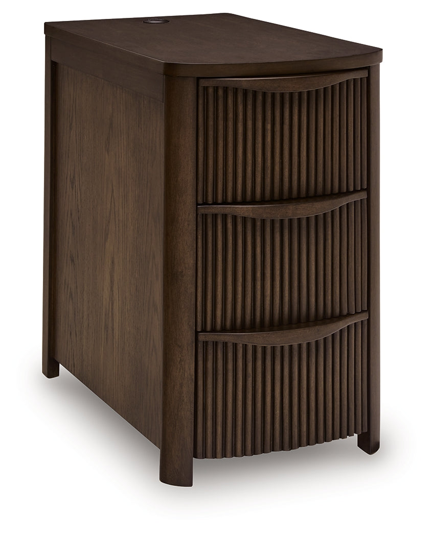 Camdill Chairside End Table - Tampa Furniture Outlet