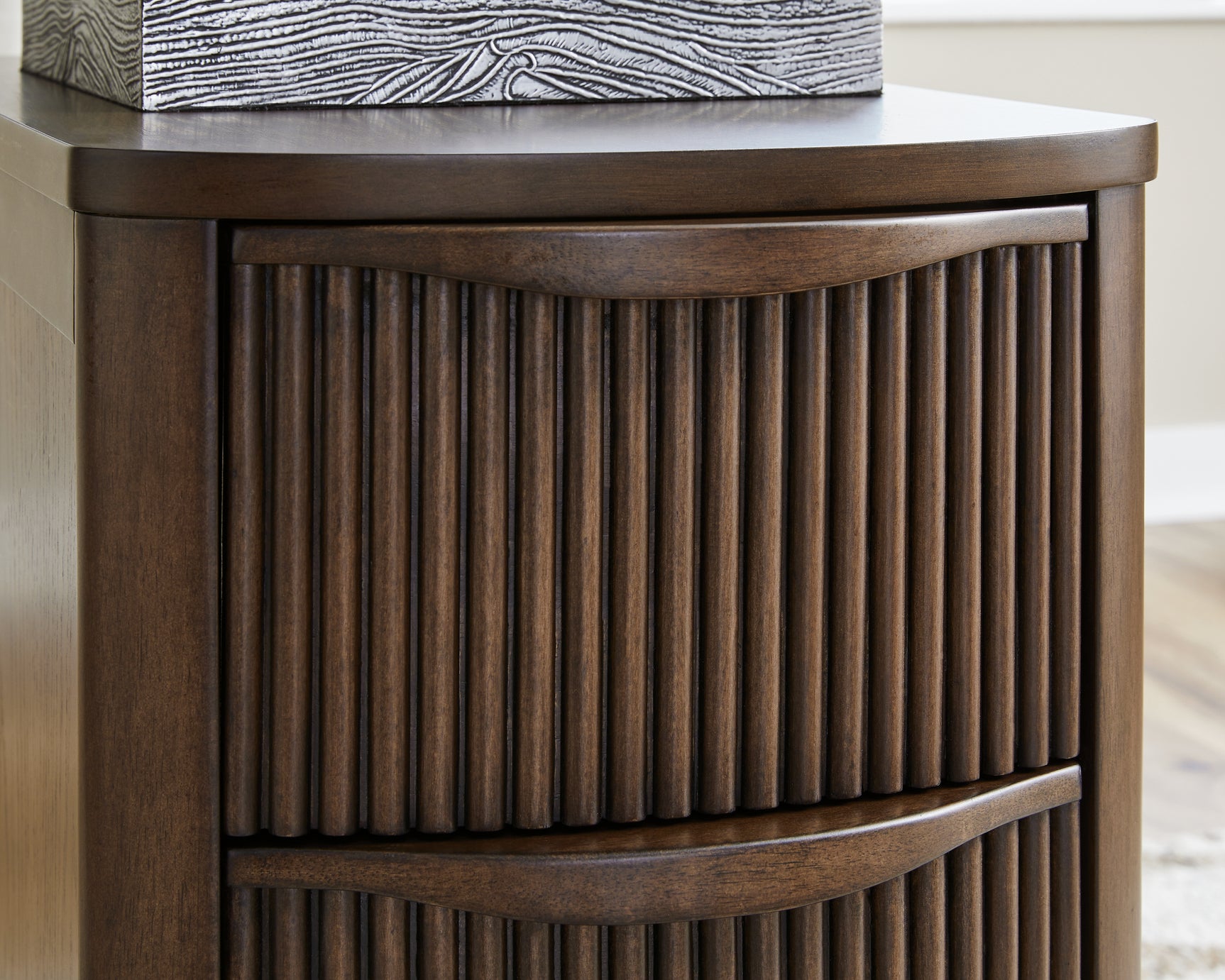 Camdill Chairside End Table - Tampa Furniture Outlet